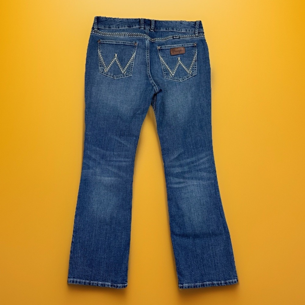 Wrangler Retro Women's Sadie Low Rise Boot Cut Jeans
